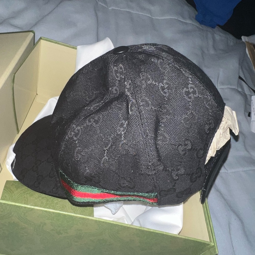 Black Gucci baseball/dad hat - Picture 6 of 8
